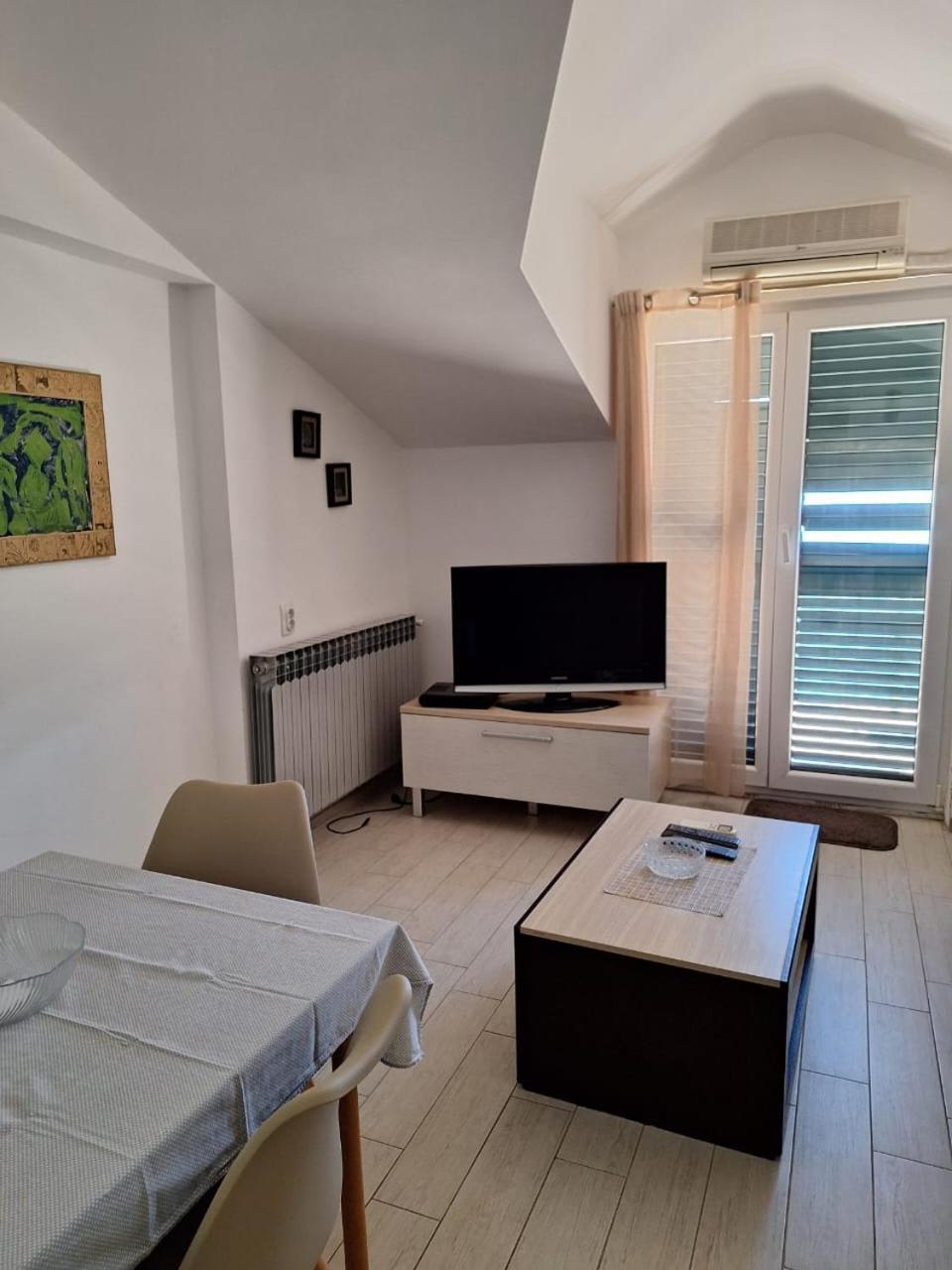 Iva Apartman