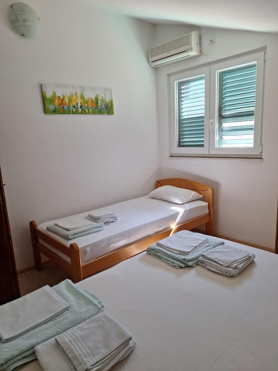 Apartman Iva *